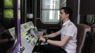 Hовая стажировка с трудоустройством и бесплатным проездом - Стань машинистом метро 