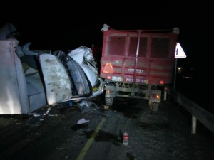 Bərdədə traktorla yük avtomobili toqquşdu: xəsarət alanlar var - FOTO