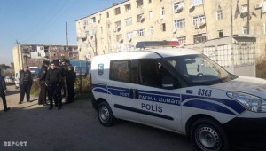 Bərdədə oğul anasını küçənin ortasında bıçaqlayıb - FOTO