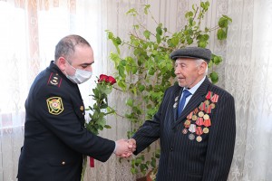 DİN əməkdaşları Böyük Vətən Müharibəsi iştirakçıları ilə görüş keçirib - FOTO