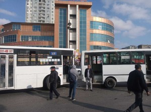 Bakıda sərnişin avtobusu qəza törədib