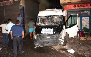 Avtobus küçədə insanları əzdi - İftar vaxtı - FOTOLAR