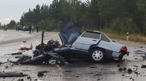 “Nexia” “Mercedes”lə toqquşdu: 5 ölü