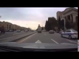 Bakıda yol polisinin kobud qayda pozuntusu - VİDEO