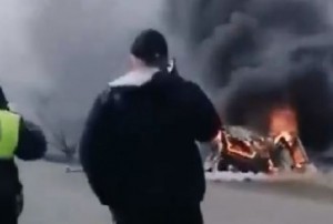 “Niva” ilə "Dacia” toqquşaraq yandı: 4 nəfər öldü