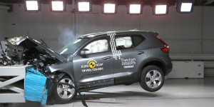 CRASH-TEST: Ötən ilin ən təhlükəsiz avtomobilləri – VİDEO