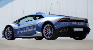 Polislər "Lamborghini Huracan" sürəcək - VİDEO