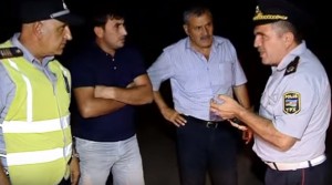 Yol polisi cəriməni ödəməyən sürücüləri yeni cihazla tutacaq - Bakıda