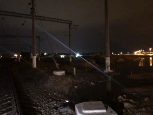 Təcili yardım avtomobili qatarla toqquşdu, 3 nəfər xəsarət aldı - FOTO