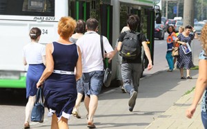 “Sərnişinlər minməsə, qanunsuz avtobuslar bazardan çıxar”