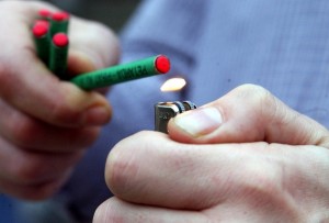 10 yaşlı uşağın əlində pirotexniki vasitə partlayıb - Bərdədə