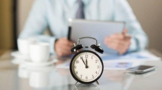 Saatlıq iş rejimi Azərbaycanda nə vaxt tətbiq olunacaq? - AÇIQLAMA 