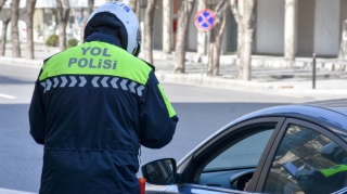 DYP-dən sürücülərə plyonka XƏBƏRDARLIĞI:  Cərimə oluna bilərsiniz  - VİDEO