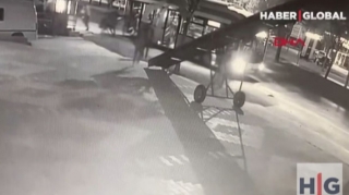 Maska taxmaqdan imtina edən sərnişin ona irad bildirən sürücüyə atəş açıb - VİDEO 