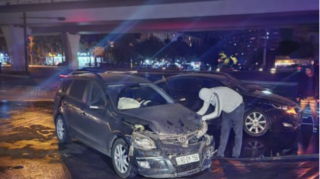 Bakıda 2 avtomobil toqquşub, xəsarət alan var -FOTO 
