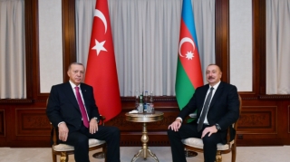 Prezidentlərin təkbətək görüşü başladı 