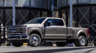 Ford F-Series Super Duty:  superdizel və 18 tonluq qoşqu  - FOTO