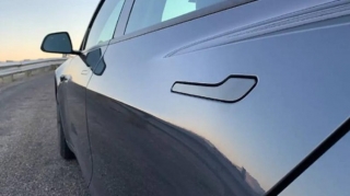 “Dongfeng” qəzaya düşüb alışdı, gizli qapı tutacaqları faciəyə səbəb oldu - VİDEO 