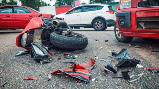 В Баку при ДТП пострадал 35-летний мотоциклист