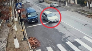 В Азербайджане водитель, находясь в движении, получил штраф за парковку во втором ряду— ФОТО 