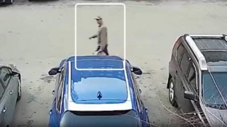 Dələduzun toruna düşən vətəndaş maşınları yandırıb cinayət törətdi - VİDEO 