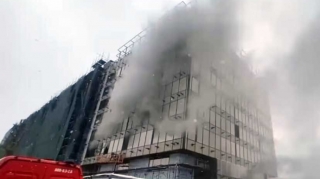 Yaşayış kompleksində güclü yanğın: 8 nəfər ölüb - VİDEO 