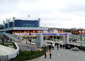 Avtovağzalda özbaşınalıq - Şlaqbaumun kəsdiyi yolu 1 manat açır...