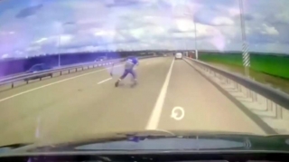 Qadın sürücü "Haval"la piyadanı vurub öldürdü - VİDEO 