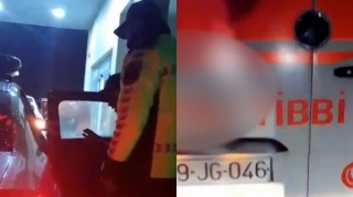 Təcili yardım ağır xəstə azyaşlını yolda düşürüb getdi, köməyə yol polisləri gəldi - VİDEO 