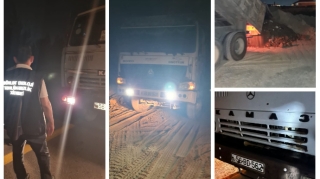 Gecə saatlarında qanunsuz torpaq daşıyanlar - FOTOLAR 