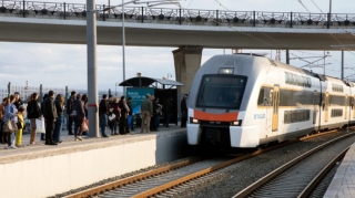 АЖД в январе увеличили пассажироперевозки на 20% 