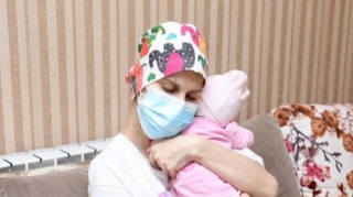 Kəskin leykoz diaqnozu qoyulan gənc ananın köməyə ehtiyacı var: “Qızımı özüm böyütmək istəyirəm” - FOTO 