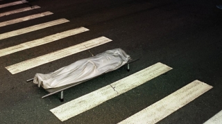 Maştağada 34 yaşlı qadını maşını vuraraq öldürdü 