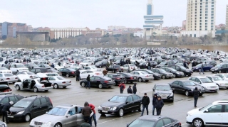 Bazarda qiymət dinamikasında ən yüksək artım hansı sinif avtomobillərində müşahidə olunub? 