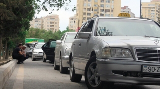 Taksi sürücüləri arasında narkoman, psixi xəstə çoxdur - Ekspert 