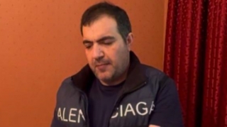 Daha bir narkotacir ifşa olundu - Mənzildə satırdı - FOTO - VİDEO