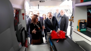 Yaponiya Ermənistana 39 təcili yardım maşını VERDİ - FOTOLAR 