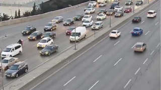 На каких улицах Баку 13 января наблюдаются транспортные заторы? 