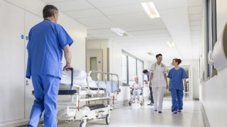 Şəmkirdə "Ford"la "VAZ" toqquşub, xəsarət alanlar var