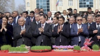 İcra hakimiyyətində xonça qalmaqalı 