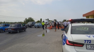 Xaçmazda yük maşını aşıb - FOTO