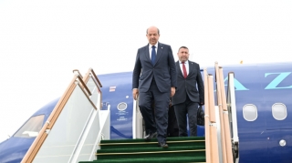 Ersin Tatar Bakıdan Füzuliyə təyyarə ilə getdi - FOTO 