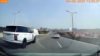 Zolağına yerləşməyən “Range Rover” sürücüsü yol boyu təhlükə saçdı    - VİDEO
