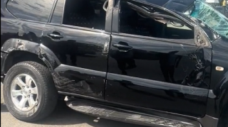 Bakıda "Prius" "Prado"nu vurub AŞIRDI - VİDEO 