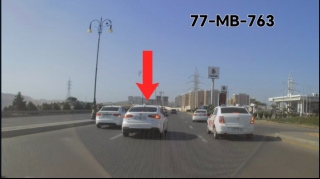 В Баку водитель нарушил правила маневрирования - ВИДЕО 