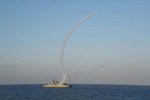 İran Xəzərə raket gəmisi gətirir