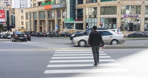 Paytaxtda 398 piyada keçidi normalara uyğun qurulmayıb