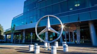 Mercedes отзывает более миллиона машин из-за неисправности