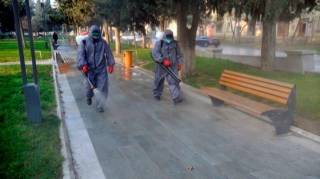 Bakı küçələri dezinfeksiya edilir - FOTO