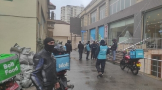 Bakıda kuryerlər boykota başladı - VİDEO 